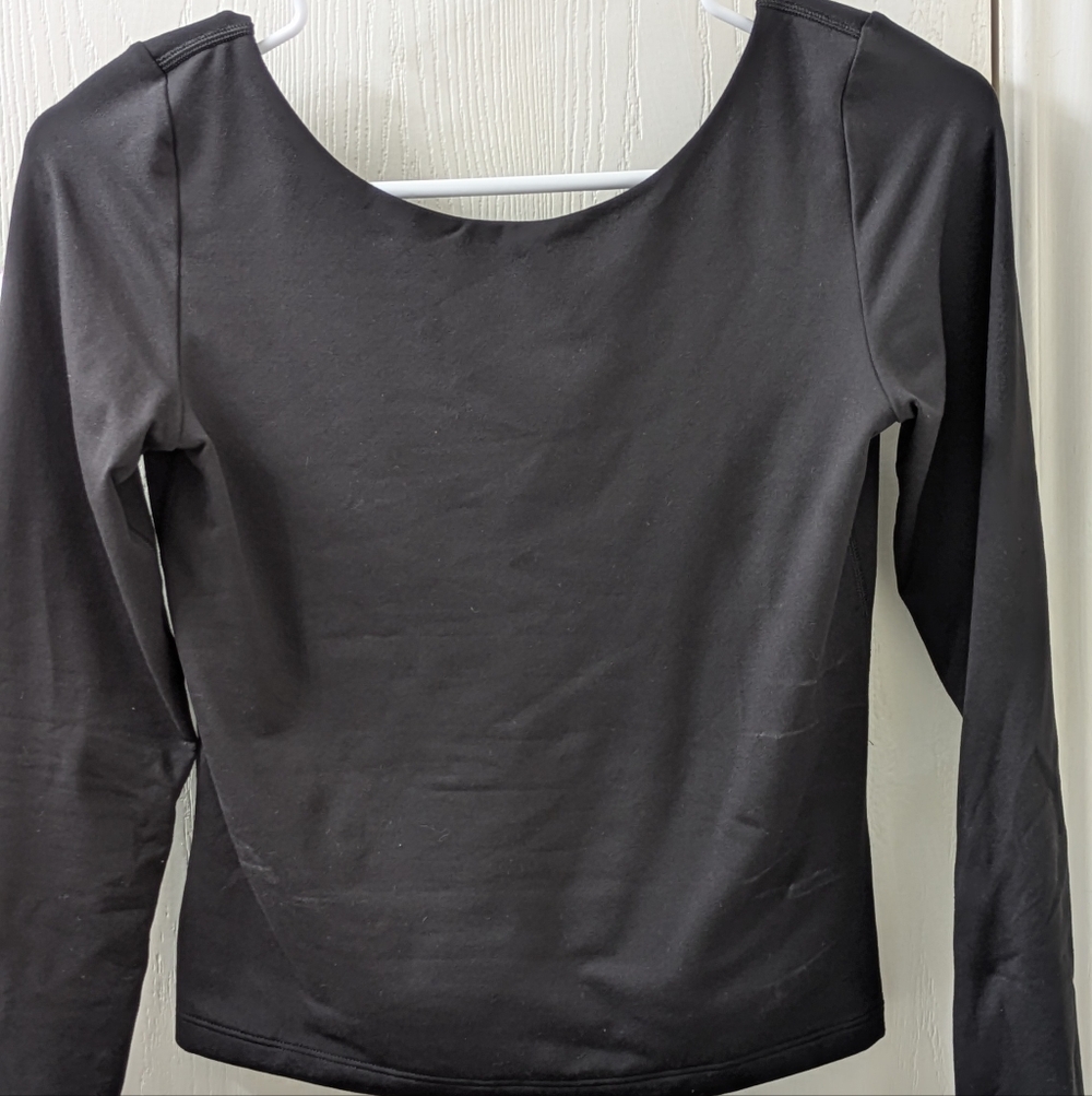 EUC Offline By Aerie The Hugger Long Sleeve Open Back Tee Shirt - Picture 4 of 7